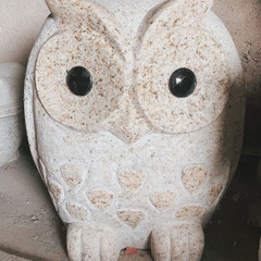 新品 可愛いフクロウの石像
