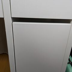 IKEA　白　デスク　の画像