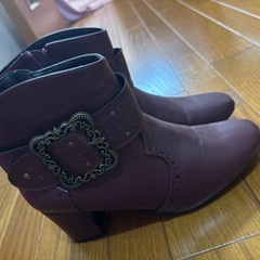 アクシーズファム。ショートブーツ。美品。