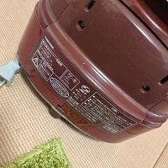 東芝　真空IHジャー炊飯器 
RC-10VRE4 2015年製　5.5合炊き の画像