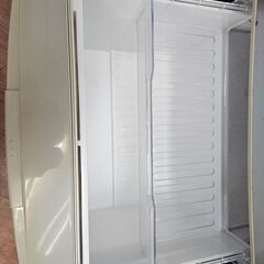 リサイクルショップどりーむ天保山店　No1883　3ドア冷蔵庫　シャープ　2009年製　容量345L　ファミリー向けのサイズです♪　の画像