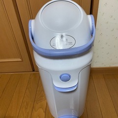 オムツゴミ箱　Pigeon らくらくおむつポットン　カセット不要