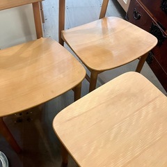 《売約済》【武蔵小山店】【在庫3脚→0脚　 各売価格】 無印 MUJI ダイニングチェア 椅子 イス ブナ材 木製 ナチュラル チェア ラウンドチェア 天然木 ※個体差ありの画像