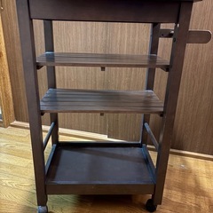木製キッチンワゴンの画像