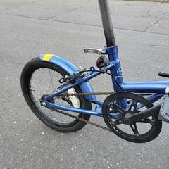 折りたたみ自転車の画像