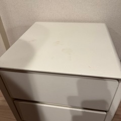 サイドチェストの画像