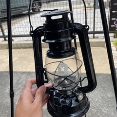 （決まりました）キャプテンスタッグオイルランタンとトライポッドの画像