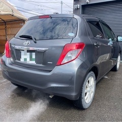 ヴィッツ　H26 4WD 1300 U  車検残ありの画像