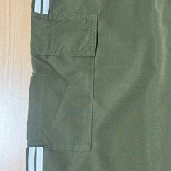 【新品・タグ付き】カーゴ風ラインパンツ Mの画像