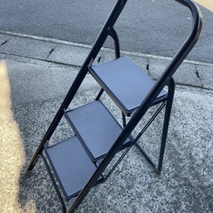 折りたたみ脚立
