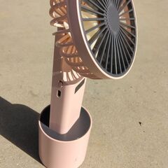ハンディファン　回転スタンド付きの画像