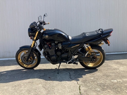 ヤマハXJR1300yspスペシャルブラックエディション