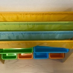 キッズ用カラフル収納ラックの画像