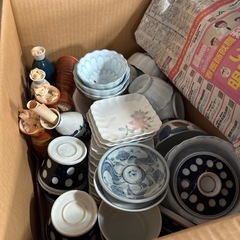 (引渡予定あり)食器5〜6箱分(茶碗多め)