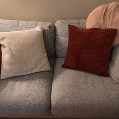 ⭐︎3点セット/ 2人掛けソファ、低テーブル、照明の画像