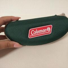 美品 Coleman サングラスケース グリーン 
