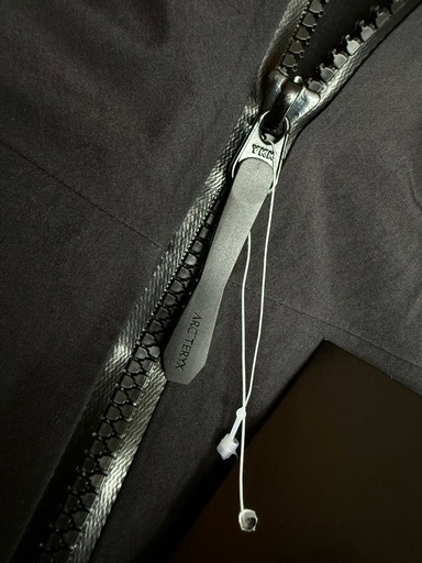 断捨離:新品　ARC'TERYX アークテリクス アルファ SV ジャケット