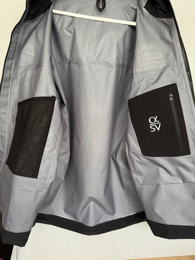断捨離:新品　ARC'TERYX アークテリクス アルファ SV ジャケット