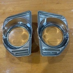 200系ハイエースワイド用フォグランプカバー
の画像