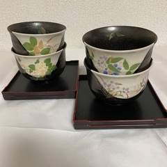 小ぶり丼　4セット（お盆付き）