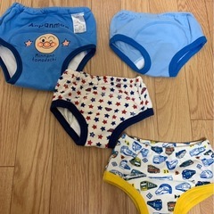 断捨離中　トイトレパンツ　パンツ　95サイズ