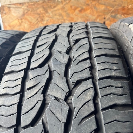バリ山　DUNLOP ダンロップ　GRANDTREK AT5 255/60R18 夏タイヤ　2020年製　18インチ