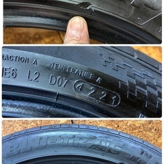 お取引き中、215/45R17🌈扁平タイヤ17インチ🌈2021年製🌈訳あり特価（パンク修理跡、欠けの為）‼️🐿️の画像