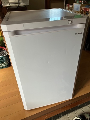 冷凍庫　８５Ｌ