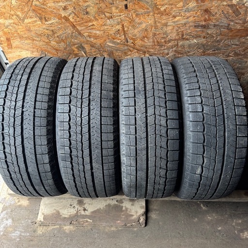 バリ山　NANKANG ナンカン　WINTERSAF WS-1 215/50R17 スタッドレス　タイヤ　2021年製　17インチ