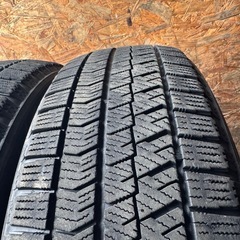 バリ山　BRIDGESTONE ブリヂストン　ブリジストン　VRX2 185/60R16 スタッドレス　タイヤ　2020年製　16インチ　2本の画像