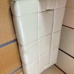 ソファーベッドの画像