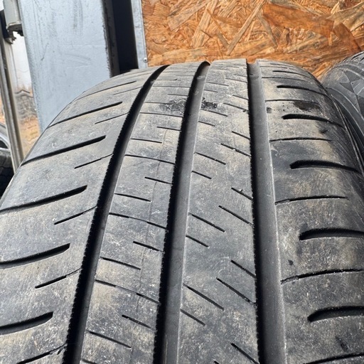 バリ山　DUNLOP ダンロップ　ENASAVE RV505 215/45R18 夏タイヤ　2019年製　18インチ