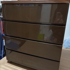 取引中4段衣装ケースの画像
