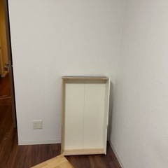 ベッドフレームの画像