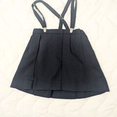 鎌ケ谷市　さくら幼稚園　スカート（サイズ大体100センチ）