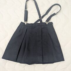 鎌ケ谷市　さくら幼稚園　スカート（サイズ大体110センチ）