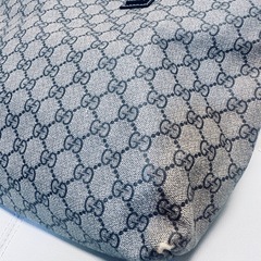 Gucciグッチ王の定番GGエンブレムトートバッグ原価30万以上の画像