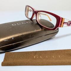 GUCCI　赤いメガネ