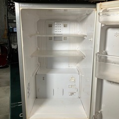 【お譲りいたします】　冷蔵庫　HITACHI製2003年式　まだ使えます一人暮らし用145ℓの画像