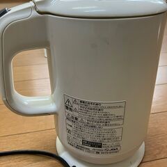 電気ケトルの画像