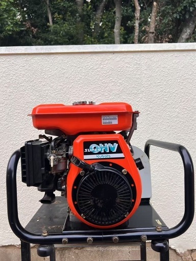 マルヤマ　エンジン式ポンプ  値下げしました❗️