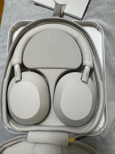 Sony WH-1000XM5　ホワイト ヘッドホン