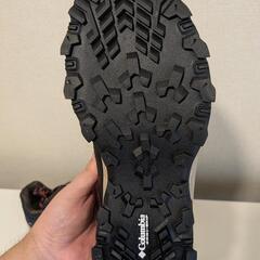 新品 Columbia　防水ハイキングシューズの画像