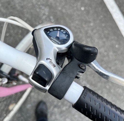 マウンテンバイク　自転車　クロスバイク 480㎜ 7段変速 ピンク ホワイト