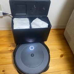 値下げしました [美品]ルンバi5+ (自動ごみ収集つき)