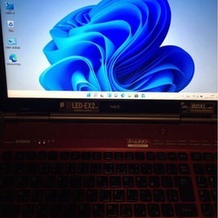 NECノートパソコンi7 8GBの画像