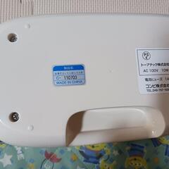 Combi コンビ お湯でコットンおしりふき グリーンの画像