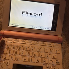 CASIO 電子辞書　ピンクの画像