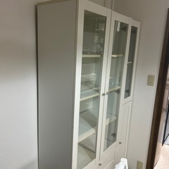 IKEA 食器棚の画像