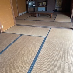 畳差し上げます。その他布団もあります。